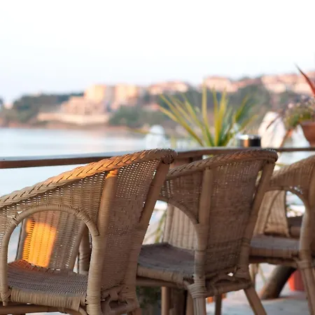 Blue Orange ホテル