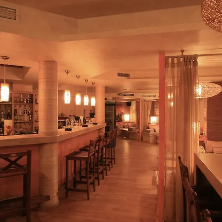 Blue Orange ホテル